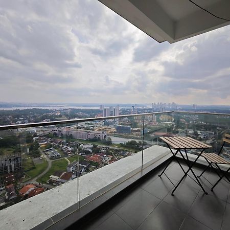 Ais-Kacang Sweet Home Pinnacle Tower Johor Bahru Luaran gambar